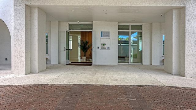 1750 BENJAMIN FRANKLIN DRIVE 9F, Sarasota, FL 34236