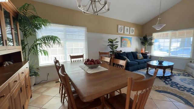 1835 Dolphin Ct, Discovery Bay, CA 94505