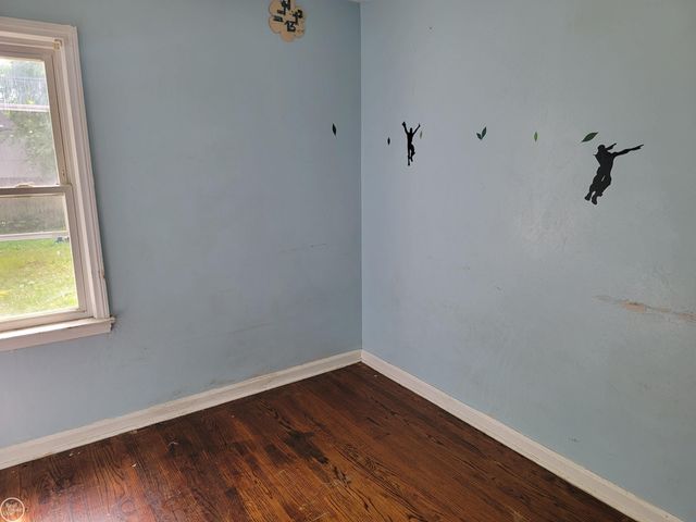 19928 Washtenaw Street, Harper Woods, MI 48225