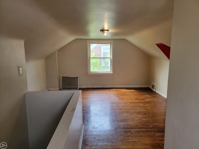 19928 Washtenaw Street, Harper Woods, MI 48225