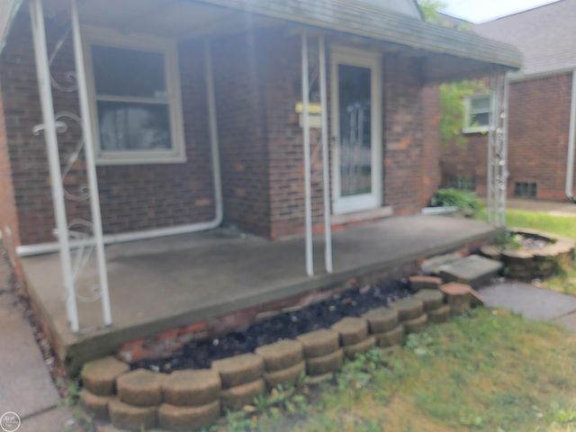 19928 Washtenaw Street, Harper Woods, MI 48225