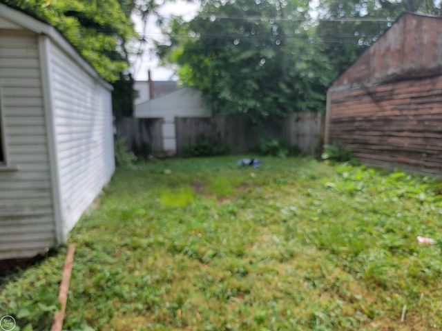 19928 Washtenaw Street, Harper Woods, MI 48225