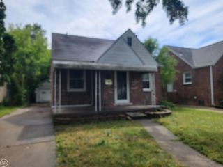 19928 Washtenaw Street, Harper Woods, MI 48225