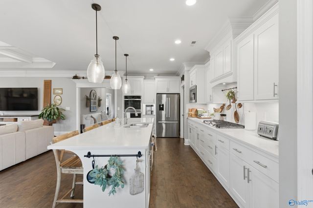 3012 Chimney Cove Circle SE, Brownsboro, AL 35741