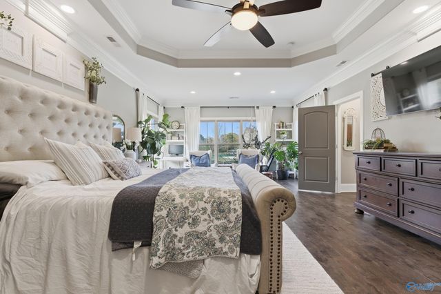 3012 Chimney Cove Circle SE, Brownsboro, AL 35741