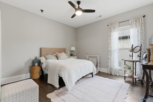 3012 Chimney Cove Circle SE, Brownsboro, AL 35741