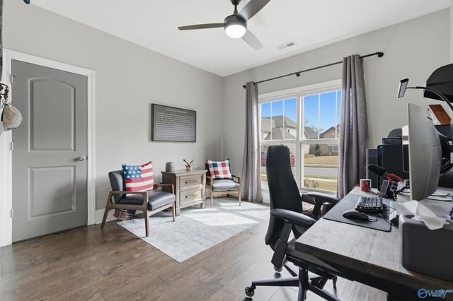 3012 Chimney Cove Circle SE, Brownsboro, AL 35741