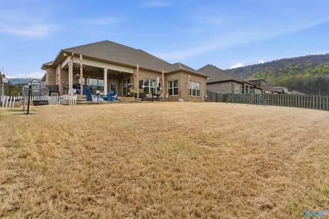 3012 Chimney Cove Circle SE, Brownsboro, AL 35741