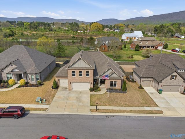 3012 Chimney Cove Circle SE, Brownsboro, AL 35741