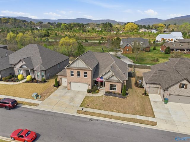 3012 Chimney Cove Circle SE, Brownsboro, AL 35741