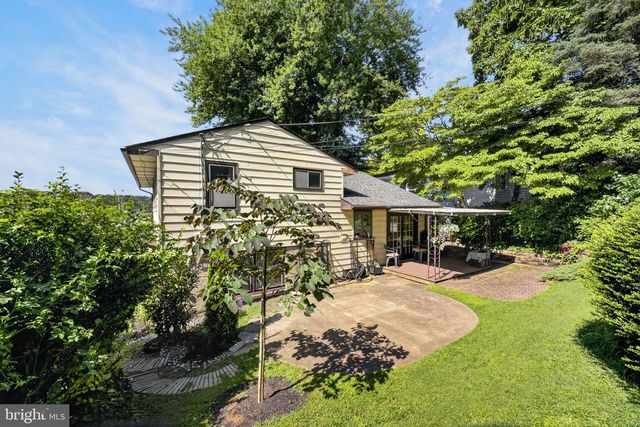 1929 JENKINTOWN RD, Jenkintown, PA 19046