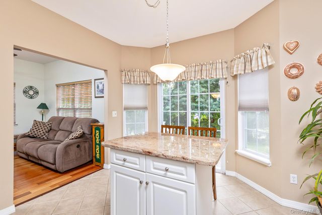 143 Paddington Circle, Smithtown, NY 11787
