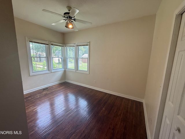 3758 Lockwood Avenue, Toledo, OH 43612