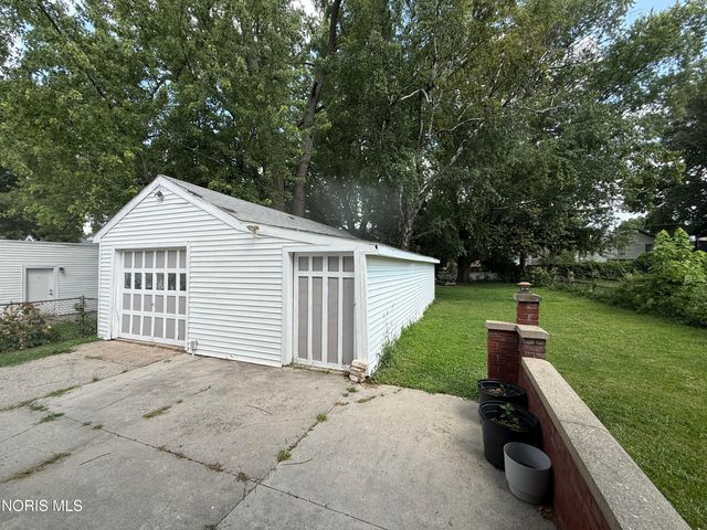 3758 Lockwood Avenue, Toledo, OH 43612