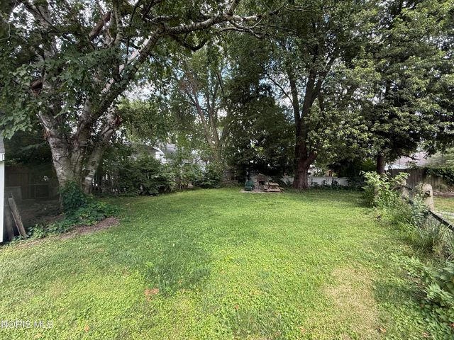 3758 Lockwood Avenue, Toledo, OH 43612