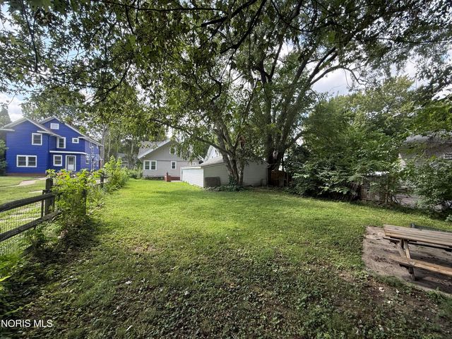 3758 Lockwood Avenue, Toledo, OH 43612