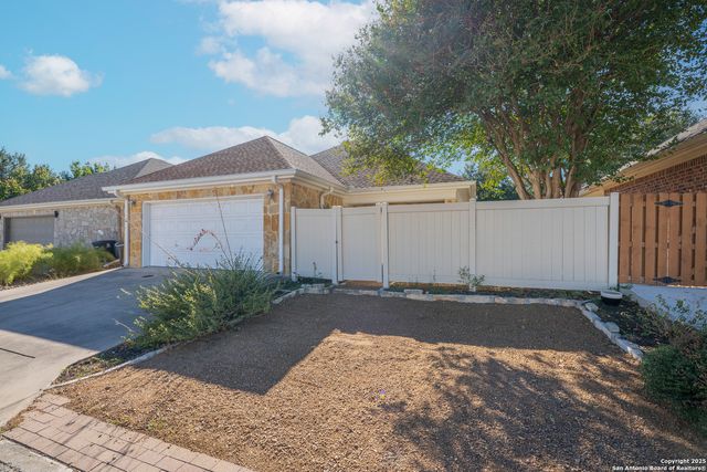 2218 Village Path, New Braunfels, TX 78130