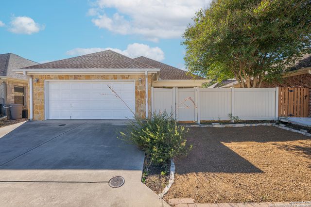 2218 Village Path, New Braunfels, TX 78130