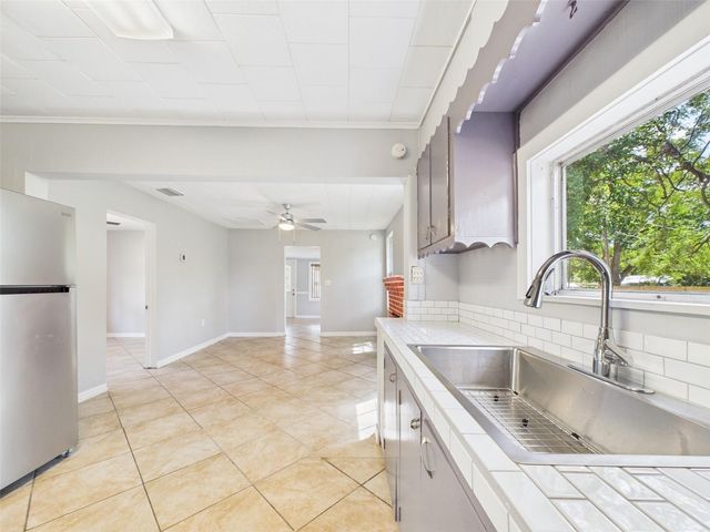 348 GORDON AVENUE, Lake Wales, FL 33859