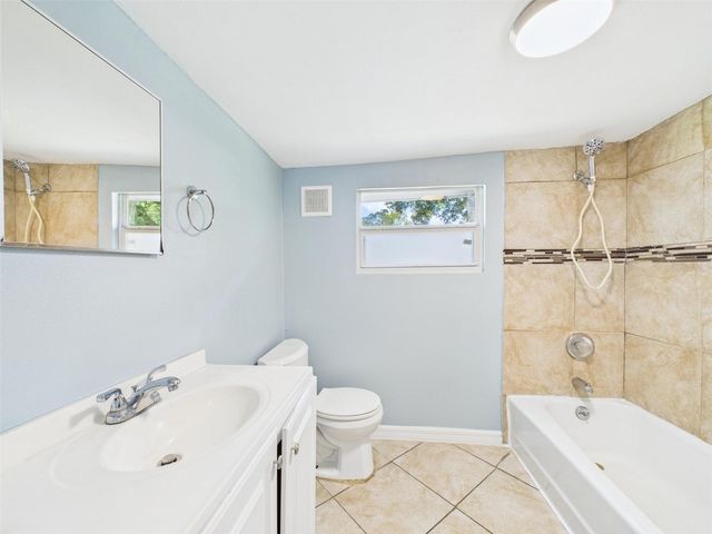 348 GORDON AVENUE, Lake Wales, FL 33859