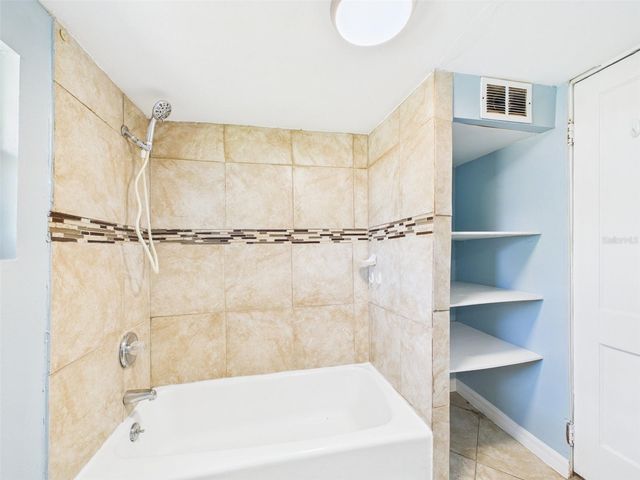 348 GORDON AVENUE, Lake Wales, FL 33859