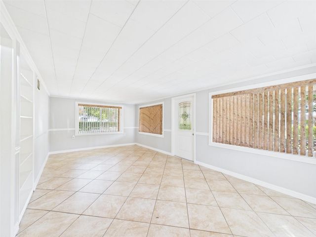 348 GORDON AVENUE, Lake Wales, FL 33859