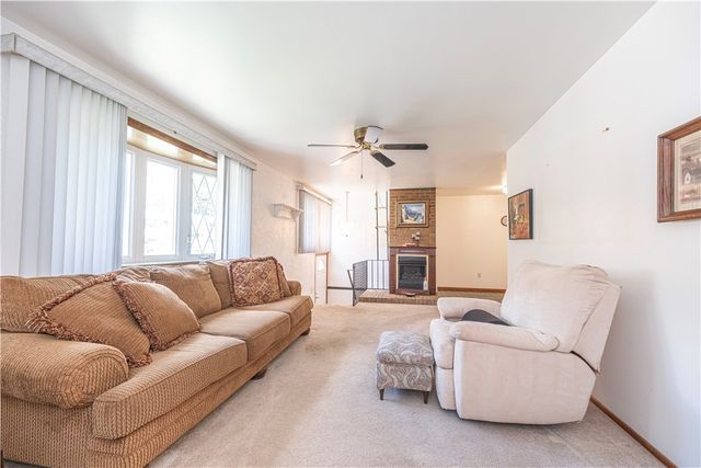 565 Anderson Avenue, Plum Boro, PA 15239