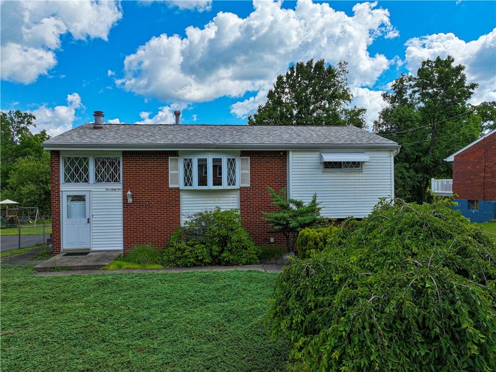 565 Anderson Avenue, Plum Boro, PA 15239