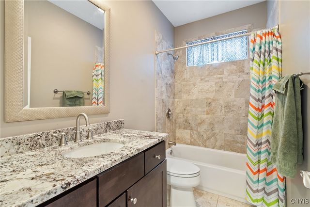 167 Edwards Falls Lane, Manlius, NY 13104