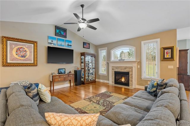 167 Edwards Falls Lane, Manlius, NY 13104