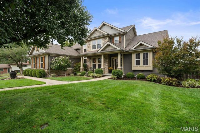12531 Ridgefield Drive, Des Peres, MO 63131