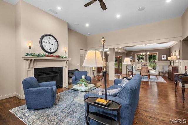 12531 Ridgefield Drive, Des Peres, MO 63131