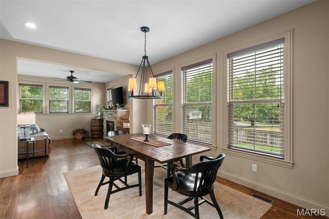 12531 Ridgefield Drive, Des Peres, MO 63131
