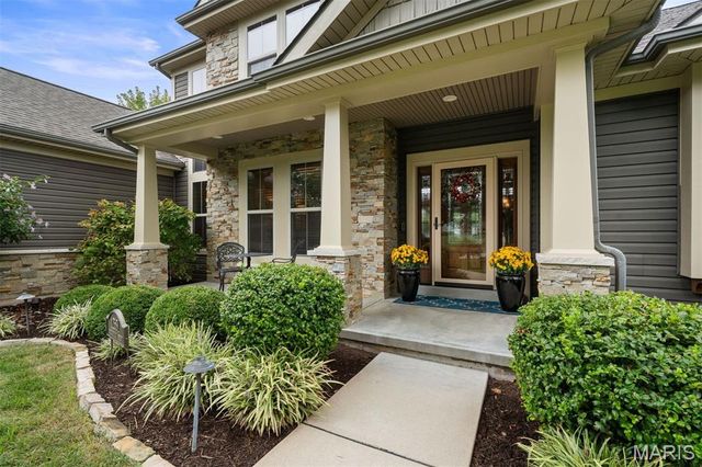 12531 Ridgefield Drive, Des Peres, MO 63131