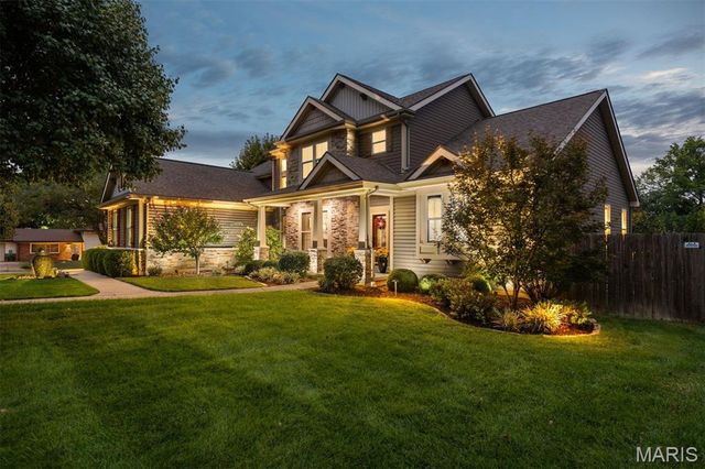 12531 Ridgefield Drive, Des Peres, MO 63131