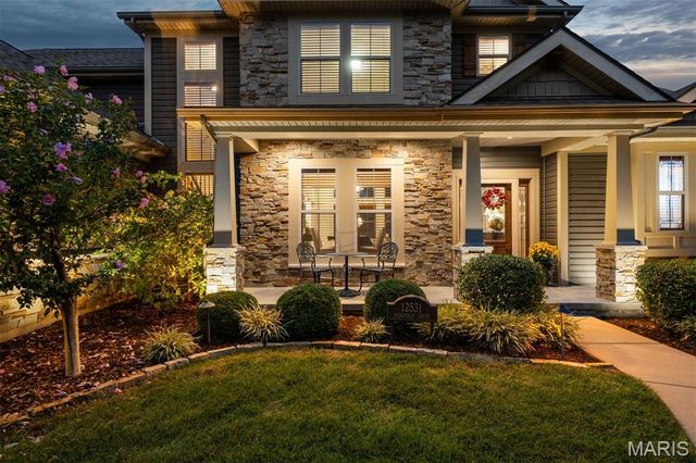 12531 Ridgefield Drive, Des Peres, MO 63131