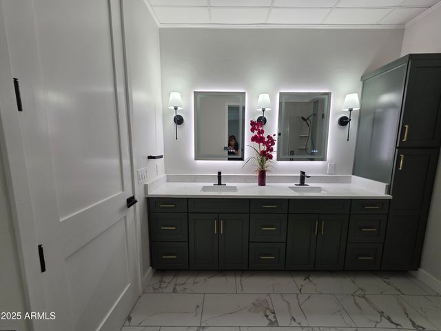 16715 E Parkview Avenue 201, Fountain Hills, AZ 85268
