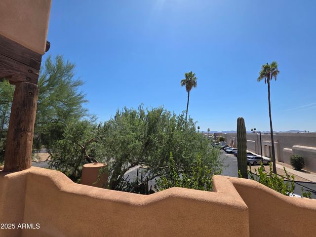 16715 E Parkview Avenue 201, Fountain Hills, AZ 85268