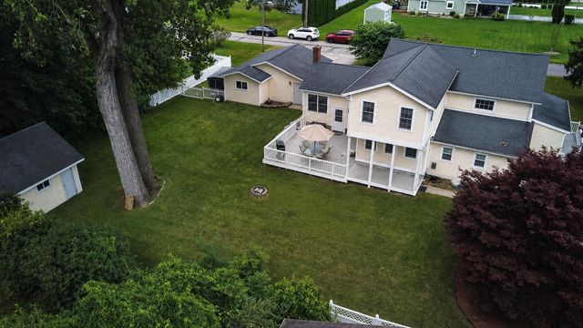 404 S Berrien Street, New Buffalo, MI 49117