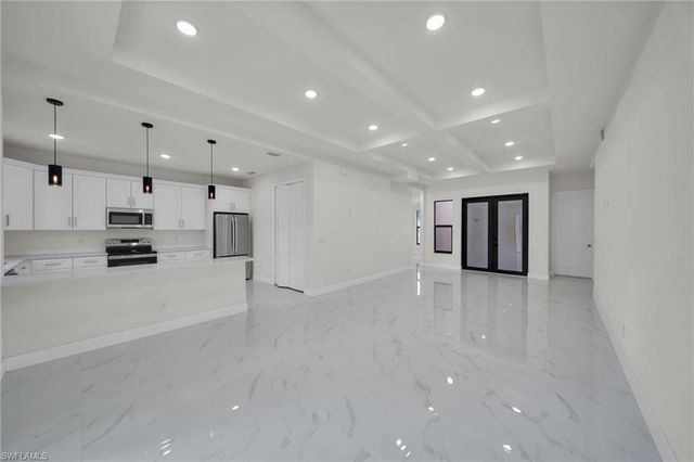 446 Skyland LN, Port Charlotte, FL 33953