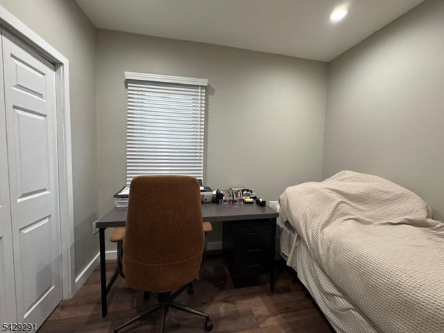 104 Hadley Ave, Clifton City, NJ 07011