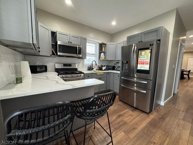 104 Hadley Ave, Clifton City, NJ 07011
