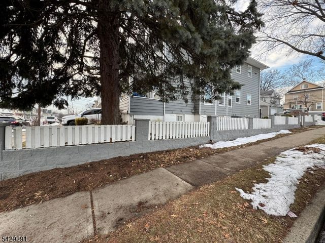104 Hadley Ave, Clifton City, NJ 07011