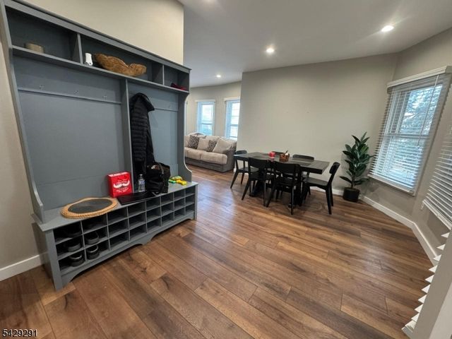 104 Hadley Ave, Clifton City, NJ 07011