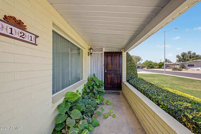 3121 W AUGUSTA Avenue, Phoenix, AZ 85051