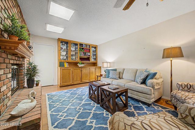 3121 W AUGUSTA Avenue, Phoenix, AZ 85051