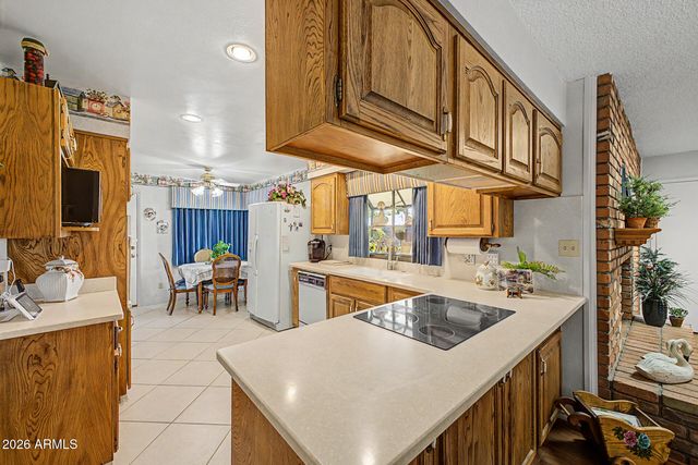 3121 W AUGUSTA Avenue, Phoenix, AZ 85051