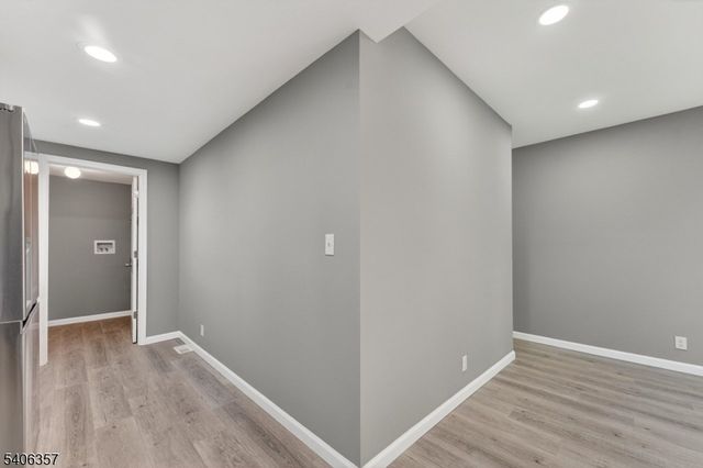 28 Madison Ave, Woodbridge Twp., NJ 07001