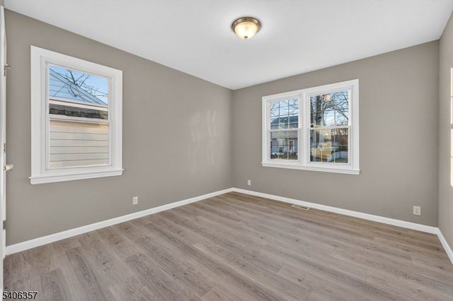 28 Madison Ave, Woodbridge Twp., NJ 07001