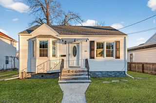 28 Madison Ave, Woodbridge Twp., NJ 07001